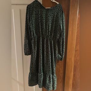 SHEIN Long sleeve plus size three quarter length dress green with black dots